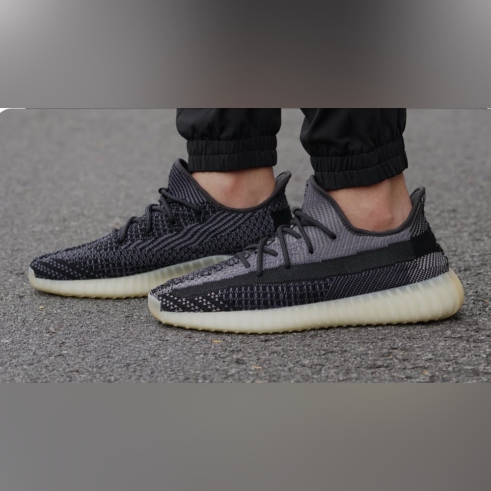 Adidas Yeezy Boost 350 V2 Sneakers